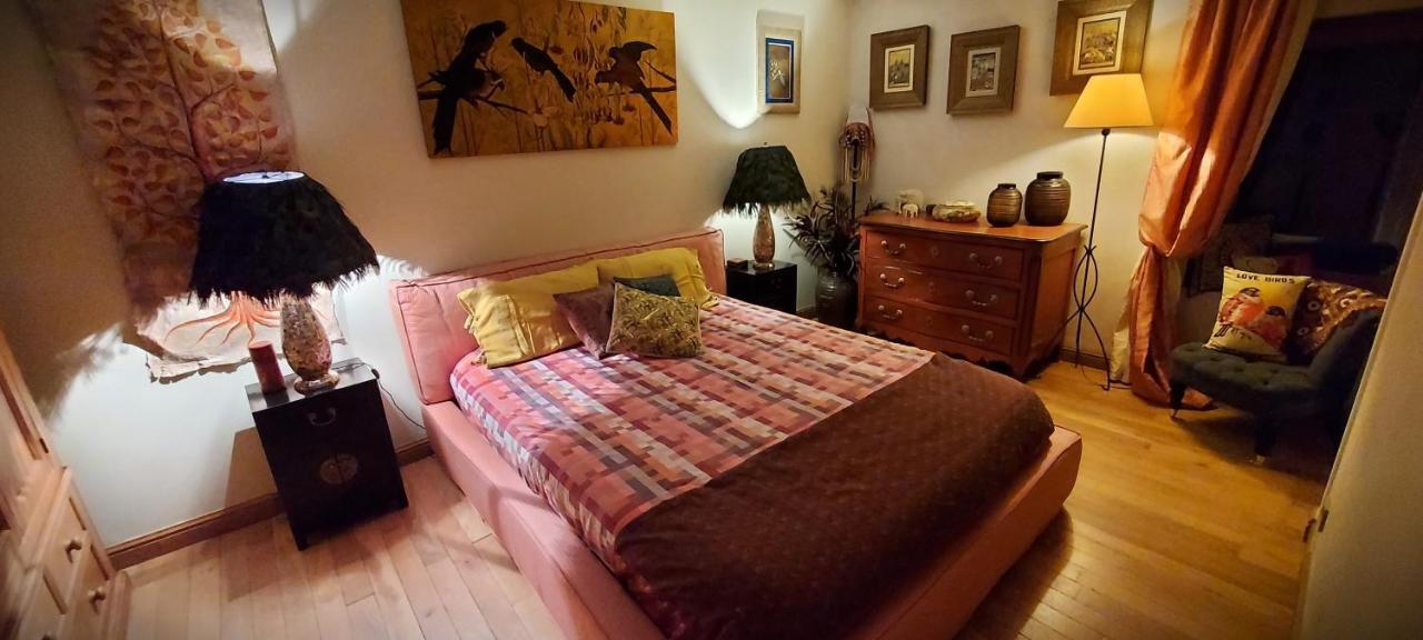 Holiday home Les Pierres Blondes
