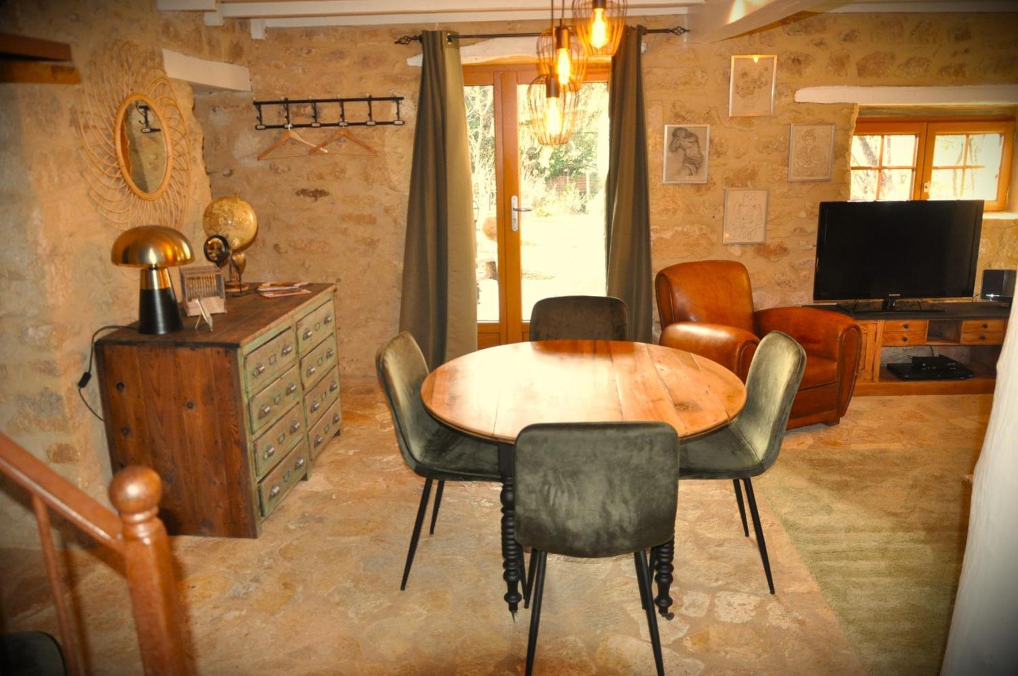 Holiday home Les Pierres Blondes *